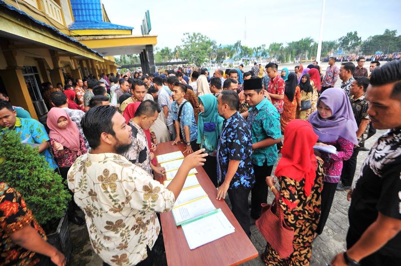 Bolos Hari Pertama Kerja, ASN dan Honorer Pemkab Meranti Terancam Sanksi