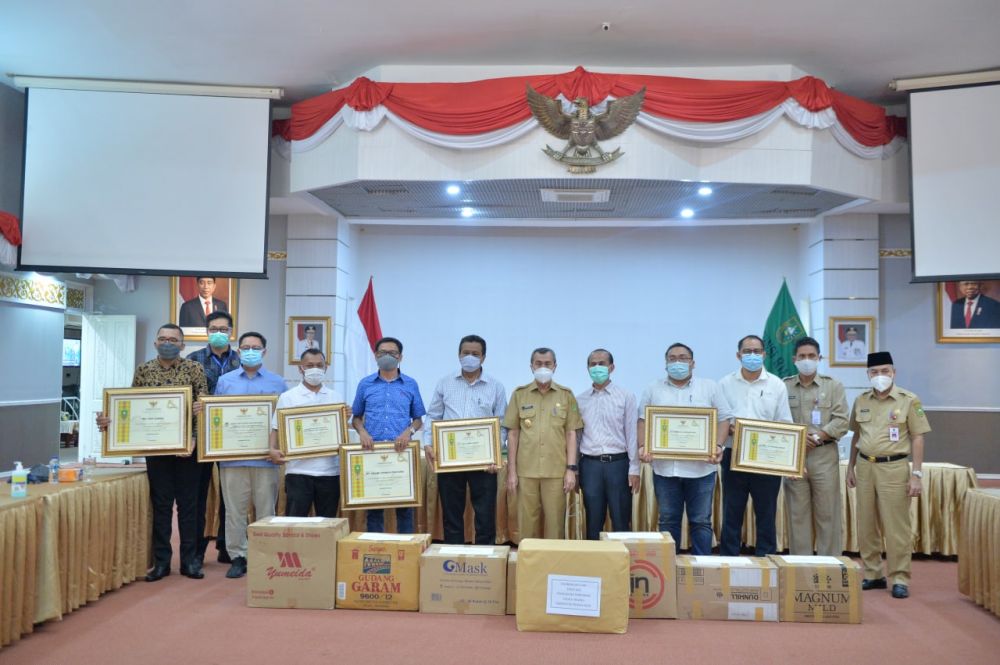 Gubri Terima Bantuan Masker Dari Gabungan Perusahaan Perkebunan dan Perikanan Riau