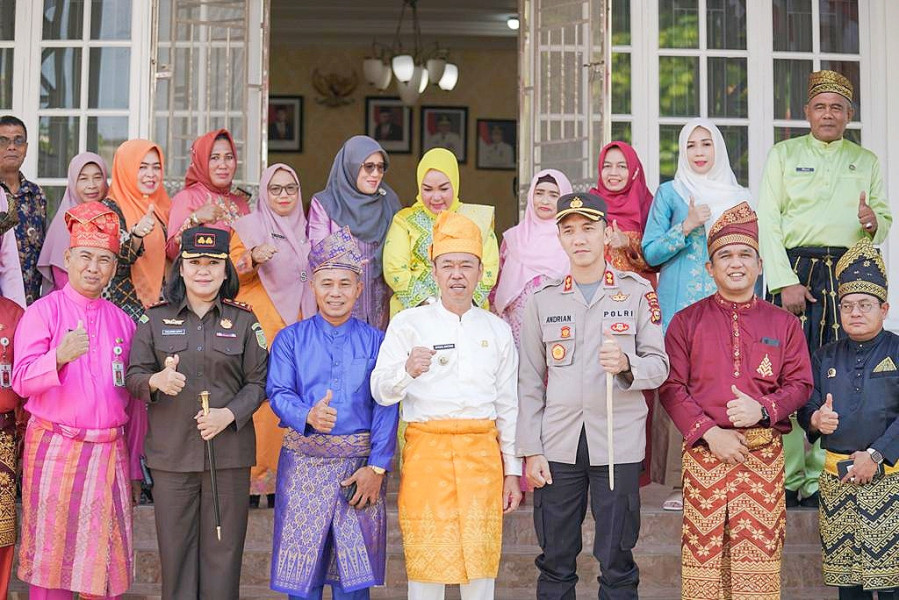 Bupati Rohil Sampaikan Amanat Gubernur Pada HUT Provinsi Riau Ke- 66 Tahun
