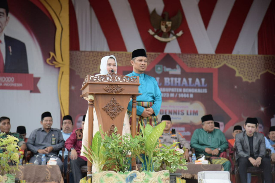 Gelar Halal Bi Halal, Bupati Kasmarni Ajak Masyarakat Perkokoh Silaturrahmi