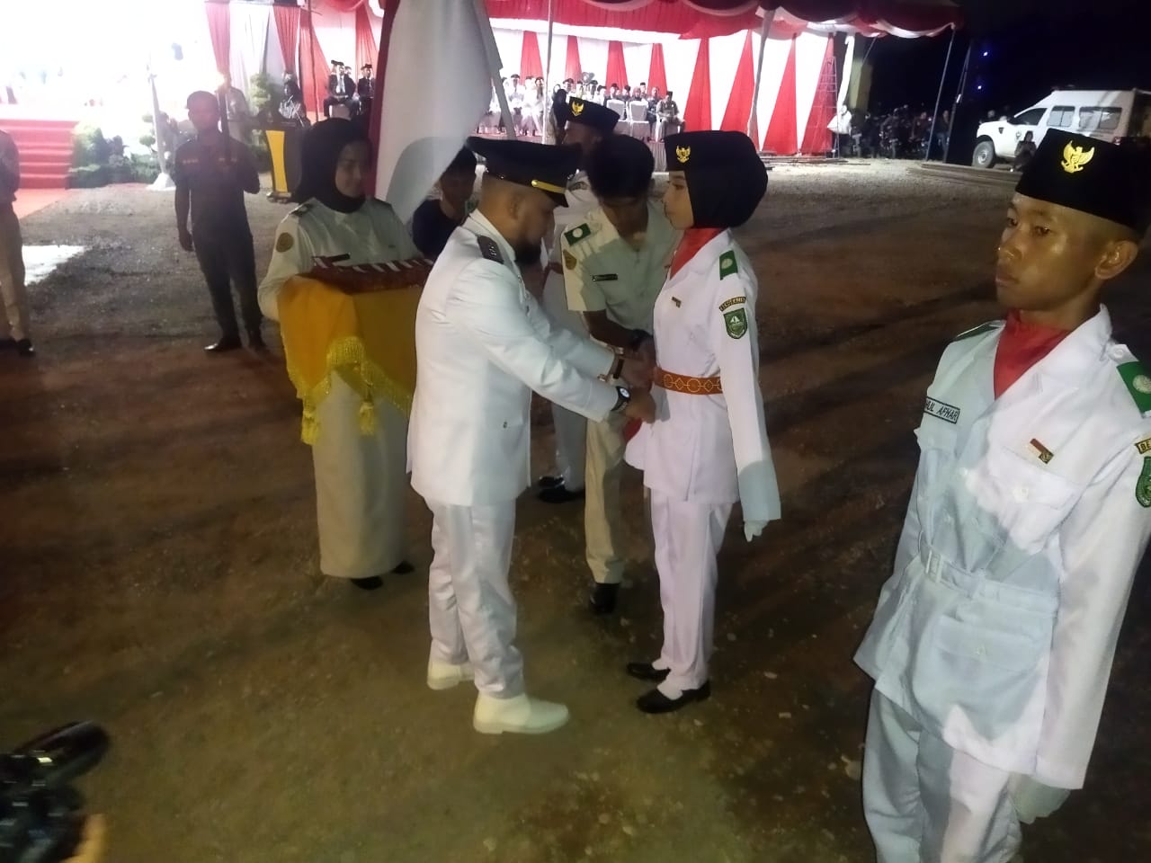 Camat Bathin Solapan, Muhammad Rusydy Kukuhkan Paskibraka