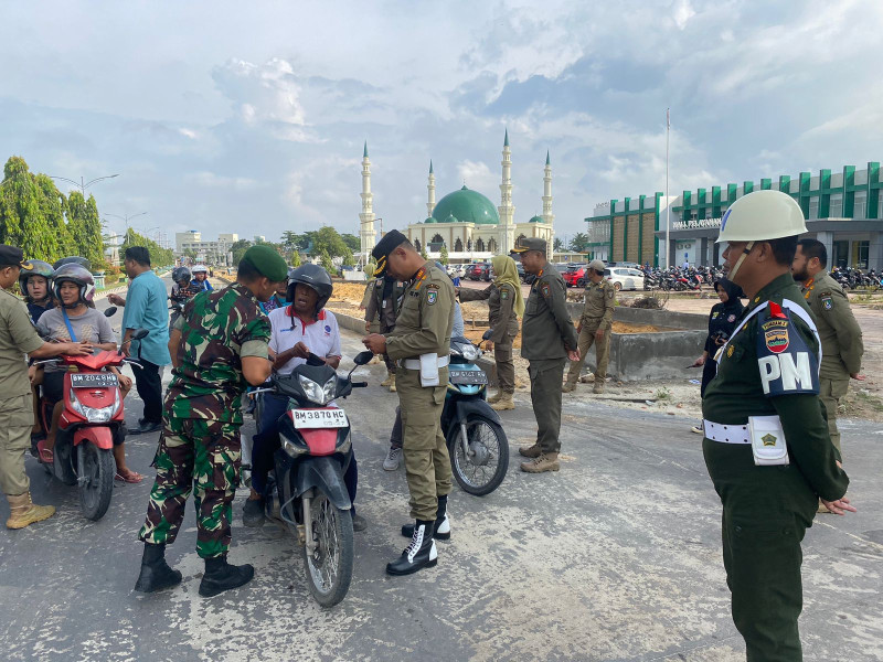 Mendukung Tertib Administrasi, Kodim 0320/Dumai Ikuti Razia Yustisi