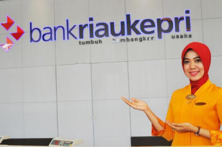 Bank Riau Kepri Dapat Penghargaan Karim Award 2017