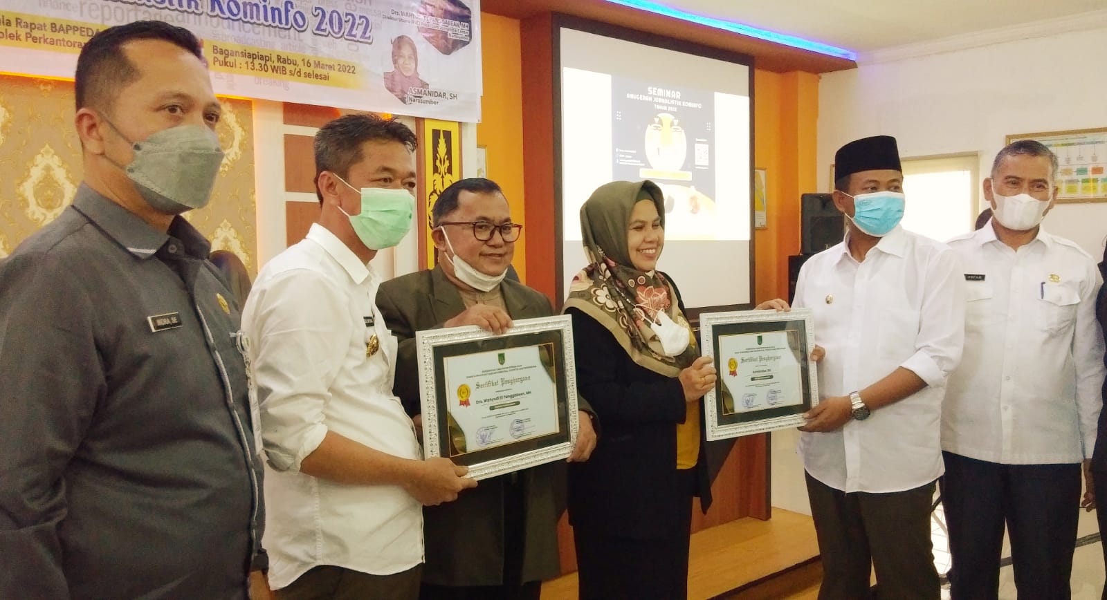 Pemkab Rohil Gelar Seminar Anugerah Jurnalistik, Wahyudi El Panggabean Menjadi Pemateri
