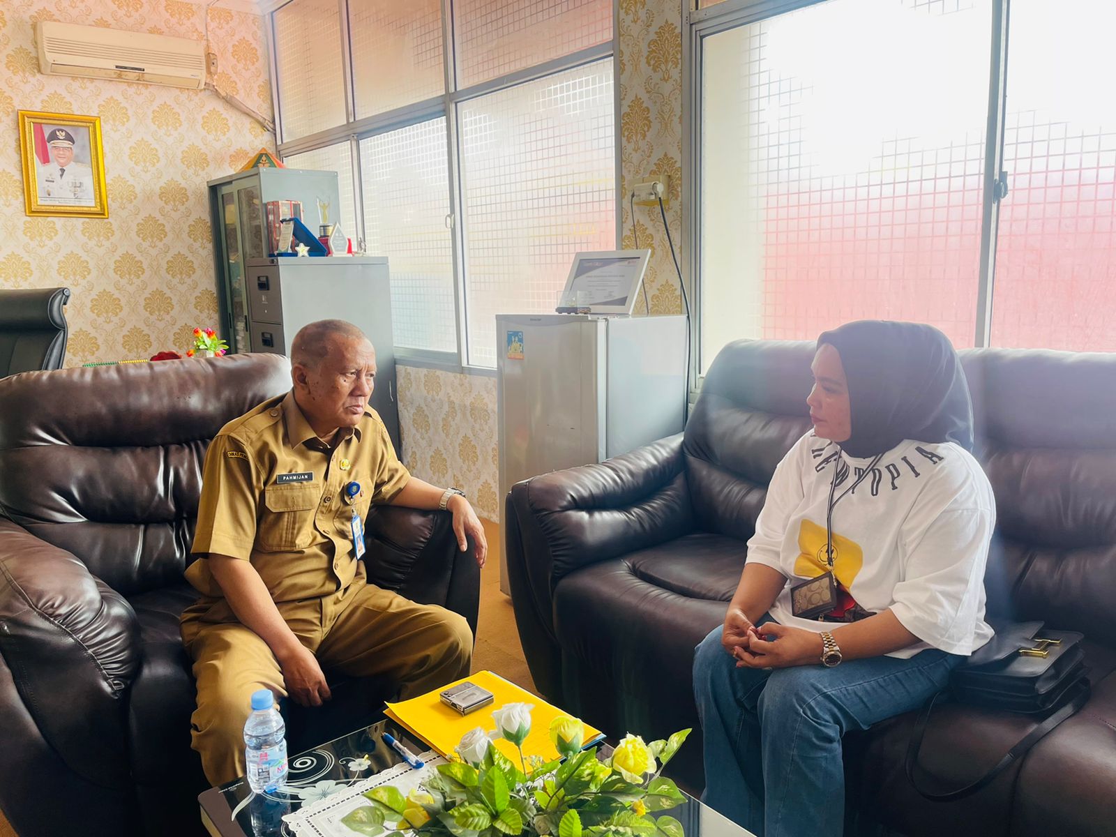 Oknum Kepala SMA Negeri di Mandau Diduga Lakukan Pelecehan, TRC PPA Laporkan Ke Disdik Riau