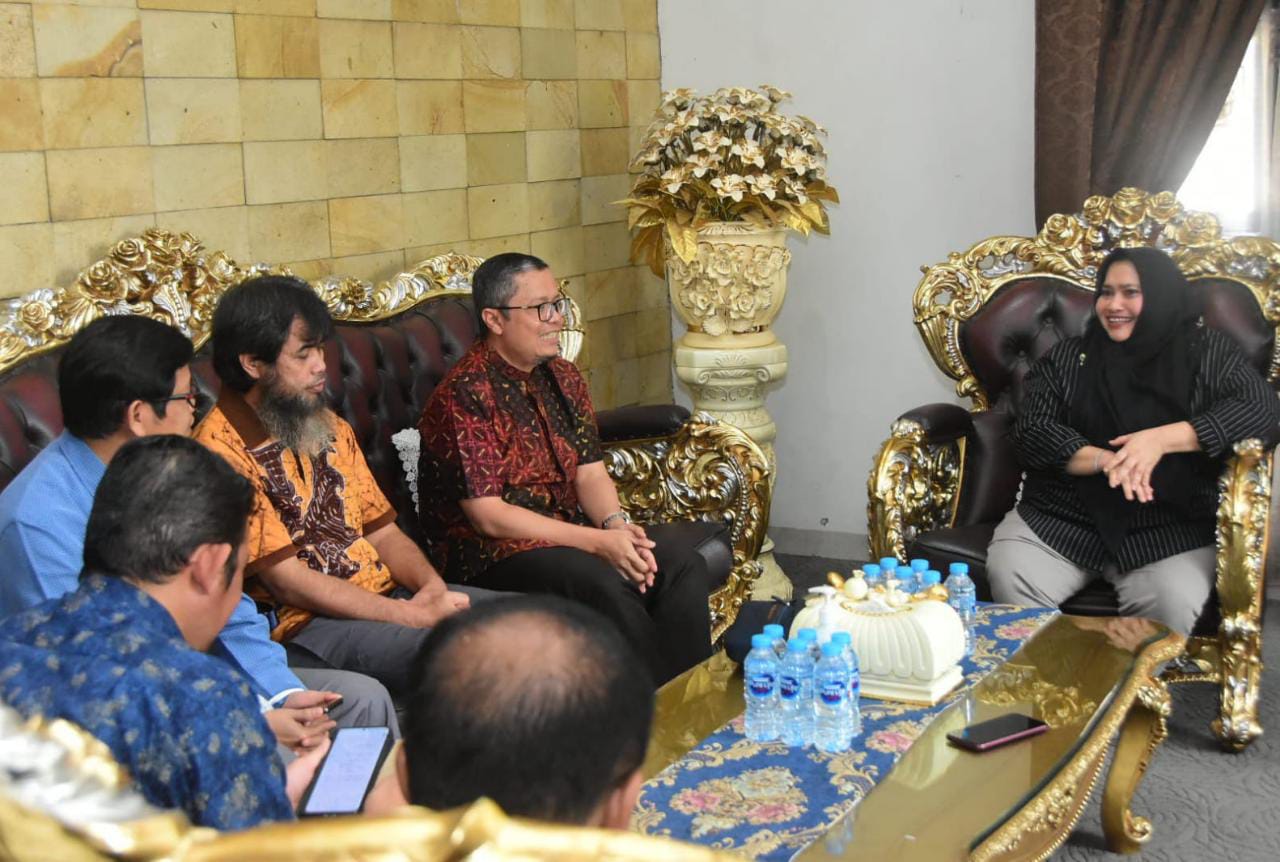 Bupati Kasmarni Terima Silaturahmi Management PHR