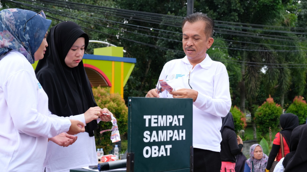 Loka POM di Kota Dumai Rangkul Masyarakat Dalam Kegiatan Ayo Buang Sampah Obat