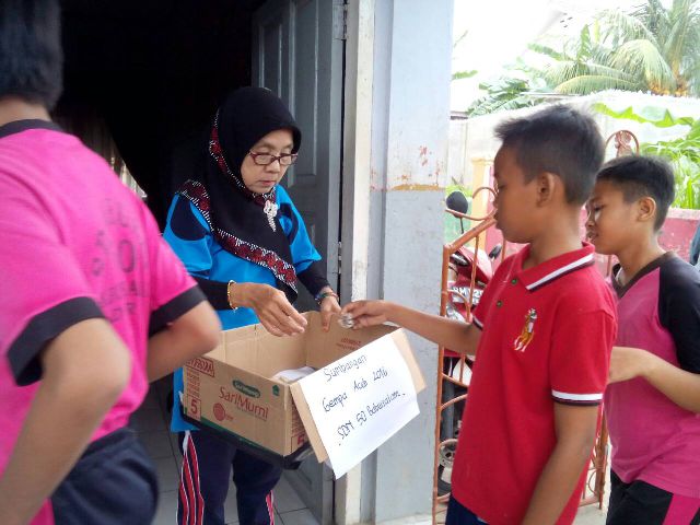 Sekolah Dasar Negeri 50 Babussalam menaja Sumbangan Peduli Aceh