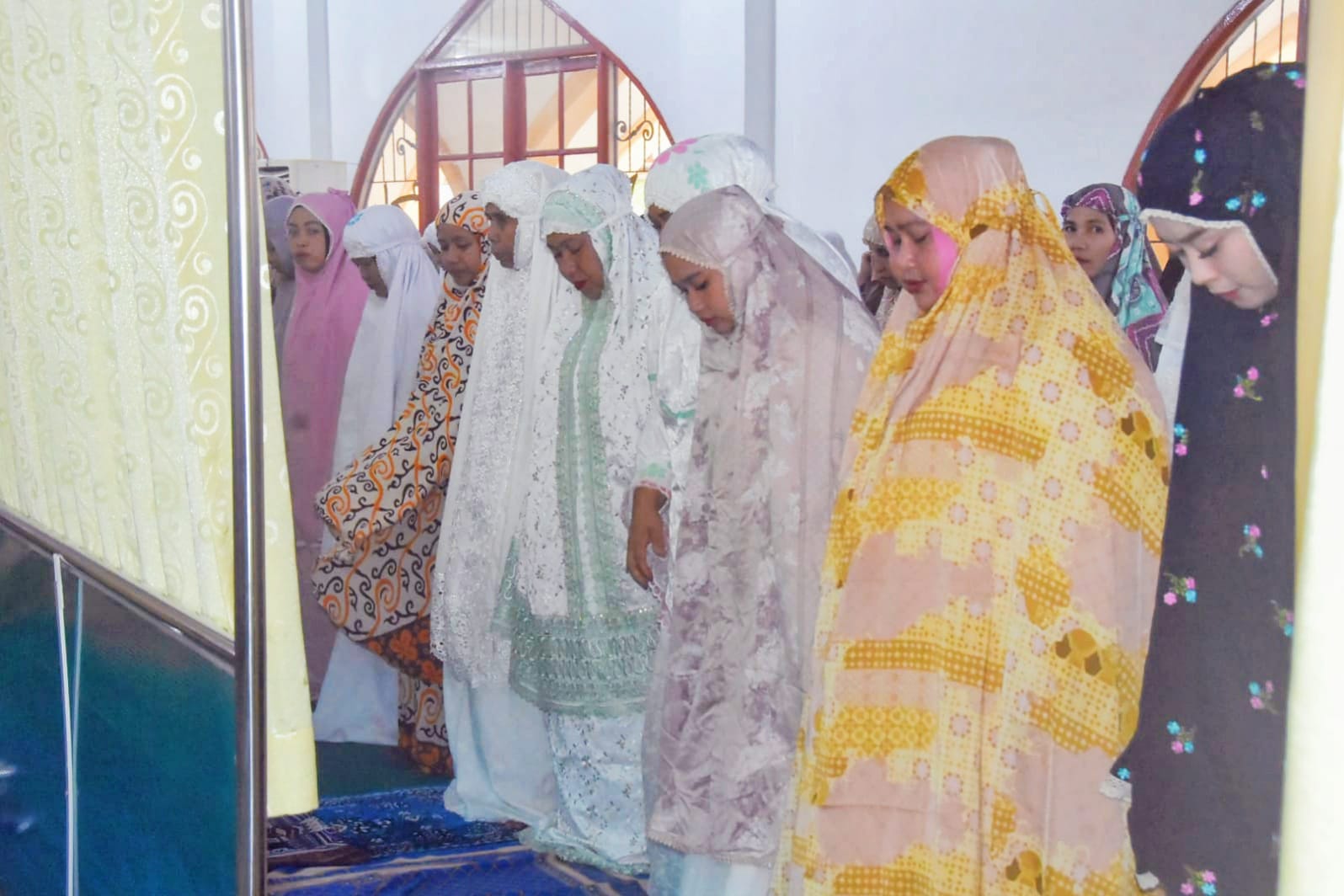 Bupati Bengkalis Laksanakan Shalat Idul Adha di Masjid Arafah, Duri