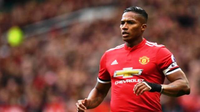 Man United Siap Lepas Antonio Valencia