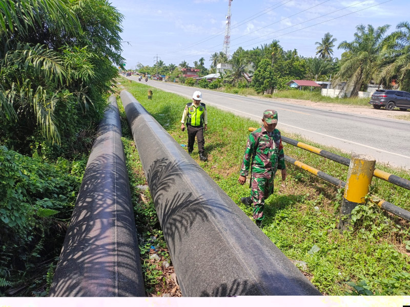 Babinsa Koramil 02 Melaksanakan Binter dan Patroli Cegah Tindak Kejahatan
