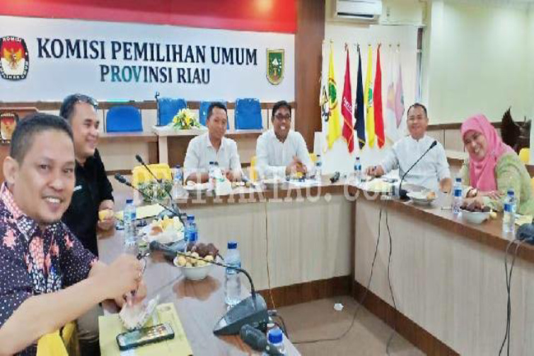 Jadi Ketua Tim Penilai KPU se-Riau, Ini Kata Ketua PWI Riau