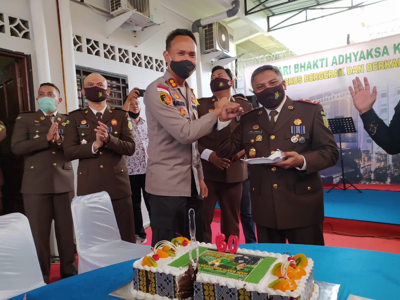 Kapolres Bintan Berikan Kejutan di Hari Bakti Adhyaksa ke 60