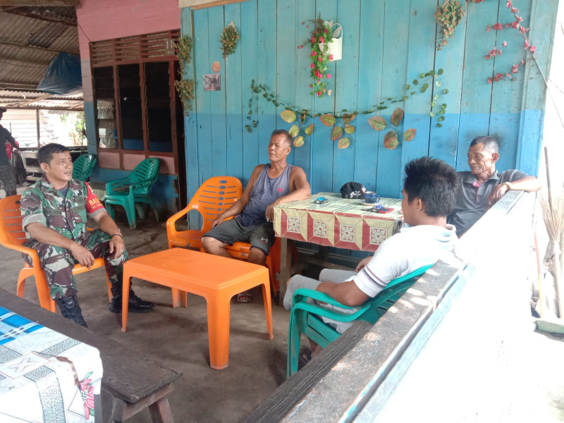 Sertu Jainal Komsos dan Sampaikan Ini ke Masyarakat