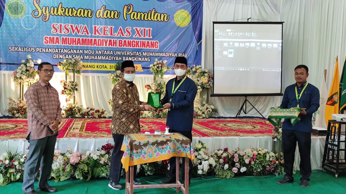 SMA Muhammadiyah Bangkinang Bekerjasama dengan Universitas Muhammadiyah Riau