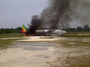 Waduh...!!! Pesawat Kampar Air Terbakar di Bandara SSK