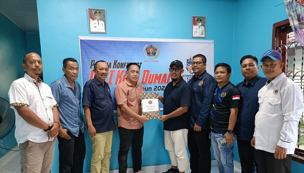 Didampingi Tokoh Senior, Bambang Prayetno Resmi Ambil Formulir Balon Ketua PWI Dumai