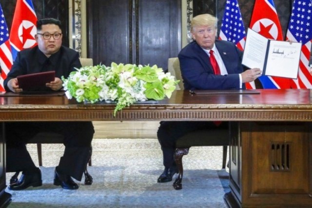 Beberapa Poin Hasil Kesepakatan Donald Trump dan Kim Jong-un