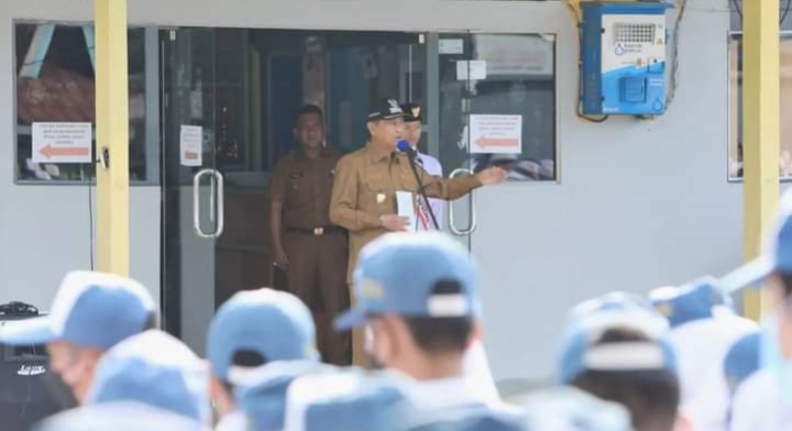 Wabup Pimpin Upacara di SMAN 1 Tembilahan Hulu: Siswa/i Jauhi Narkoba