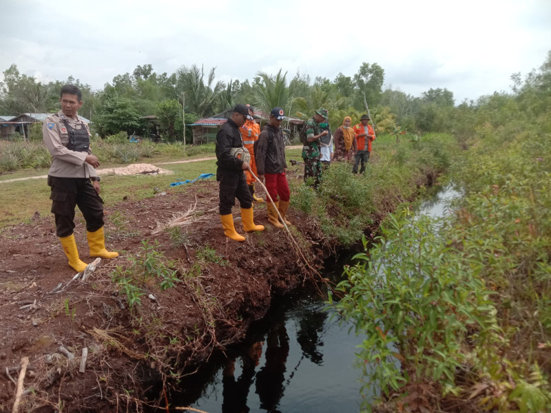 Pelaksanaan Giat Cegah Karhutla Dilaksanakan Oleh Serda Ramli