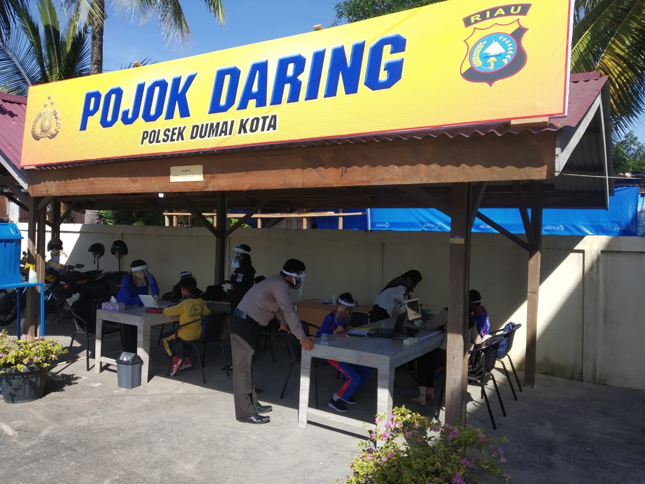 Bantu Dunia Pendidikan, Polres Dumai Rubah Halaman Mapolsek Jadi Tempat Belajar Daring