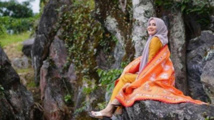 Ada Foto Bareng Germo, Istri Gubernur Aceh Lapor Polisi