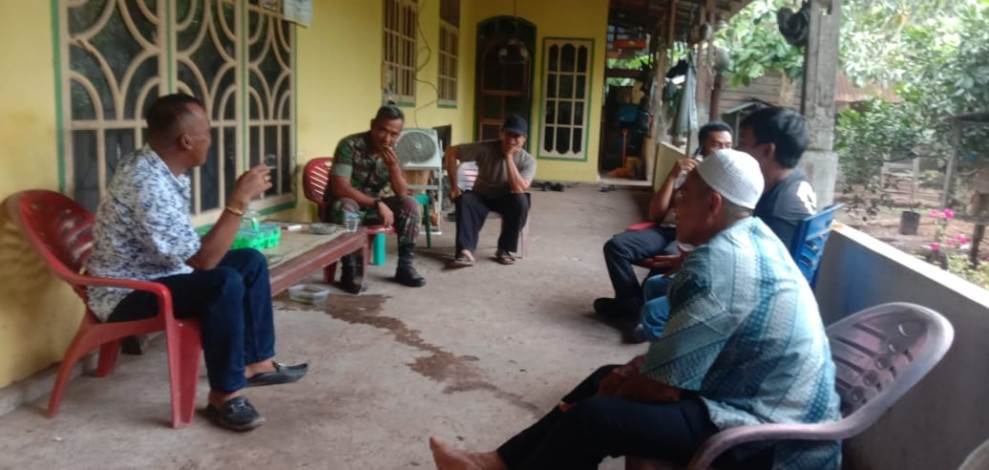 Kegiatan Komsos BatiTuud Koramil 03 Dengan Masyarakat