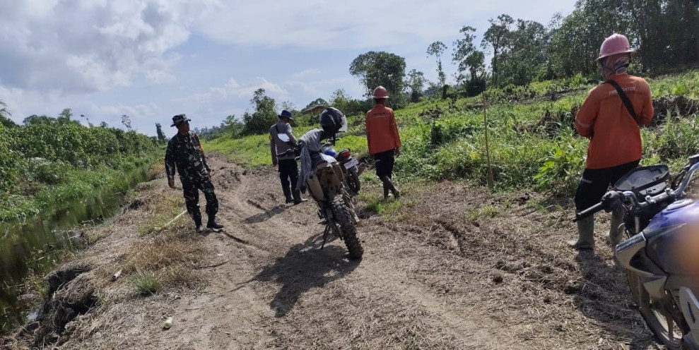 Serda Miftah Gencarkan Komsos dan Patroli Cegah Karhutla di Kelurahan Batu Tritip