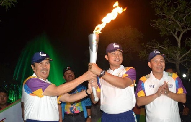 Kirab Obor Asian Games di Istana Siak