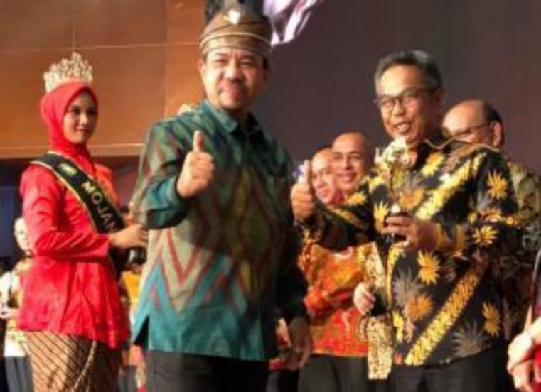 Sampan Leper Inhil Raih Anugerah Pesona Indonesia 2019