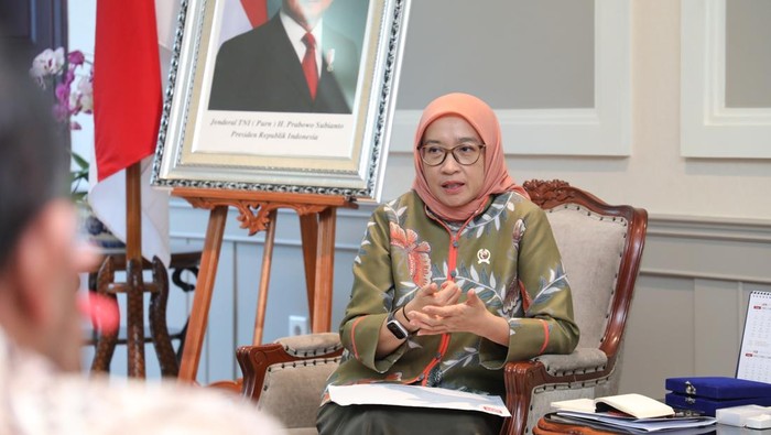 Usulan Usia Pensiun ASN 70 Tahun