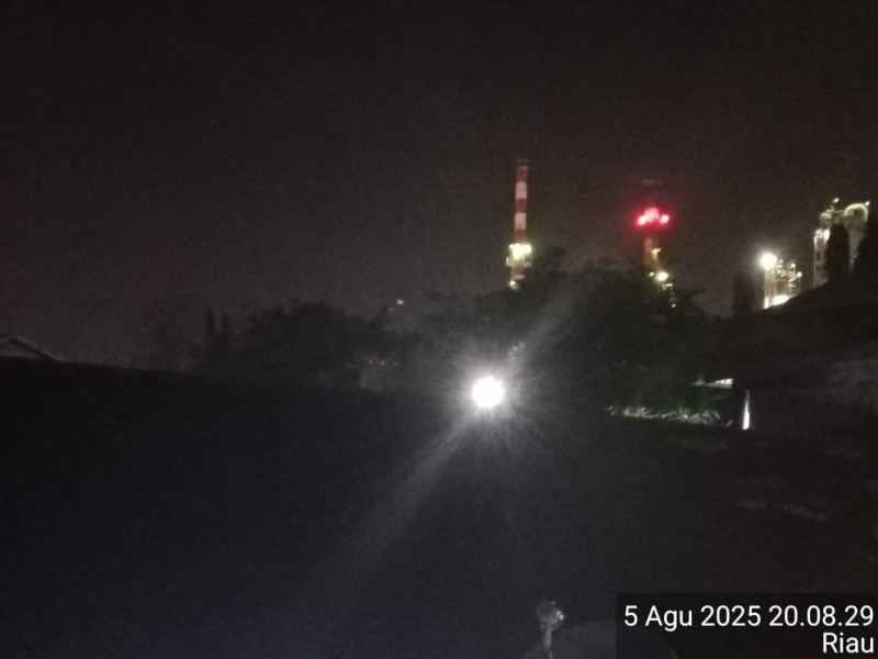 Panik! Warga Sekitar Buffer Zone Kilang Pertamina RU II Dumai Dikejutkan Suara Bising dan Bau Menyengat