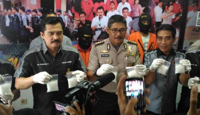 Miris...!!! Perwira Polisi di Palembang Bukan Hanya Membekingi, Melainkan Juga Pengedar Narkoba