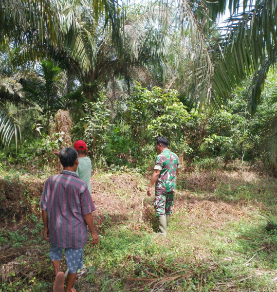 Serma Novrianto Galang Kesadaran Warga Cegah Karhutla di Wilayahnya