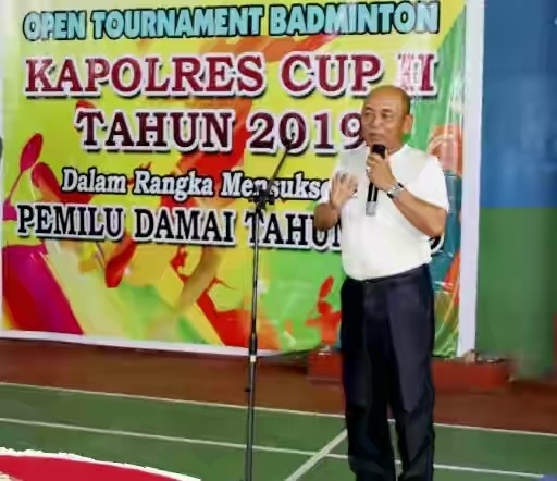Bupati Pelalawan Buka Turnamen Badminton Kapolres Cup II