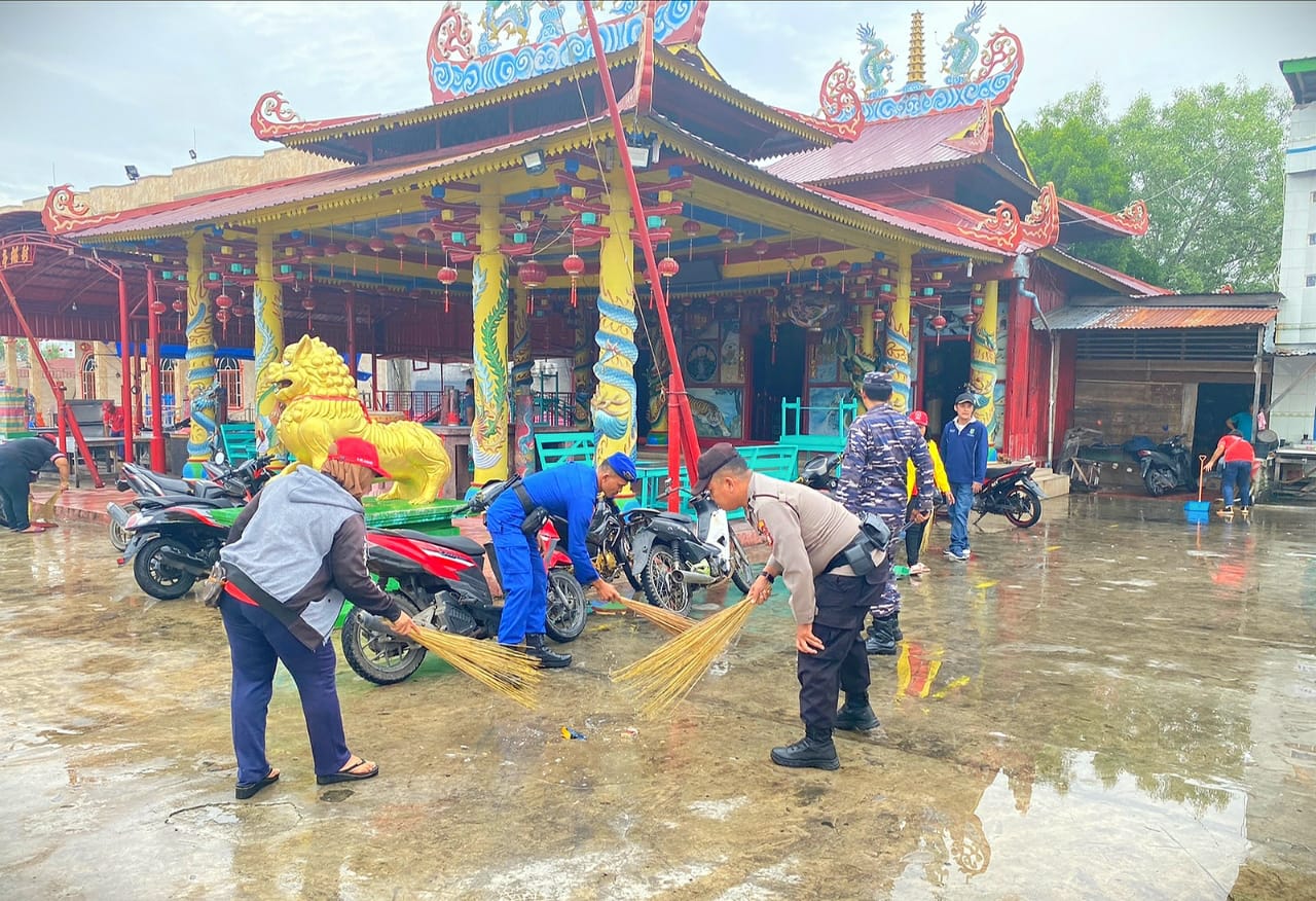 Karya Bakti, Pos-AL Panipahan Melaksanakan Bersih-Bersih Rumah Ibadah