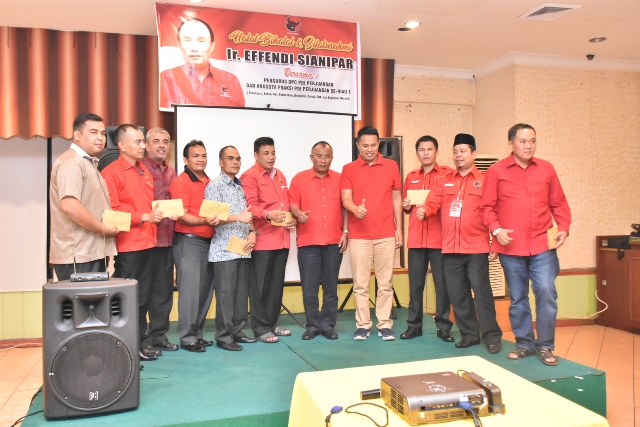 Effendi Sianipar Gelar Silaturahmi dengan DPC PDI Perjuangan Se Riau 1