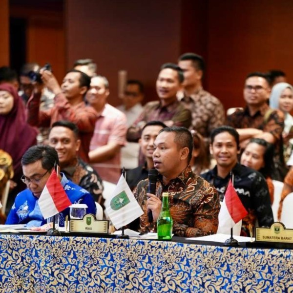 Gubernur Abdul Wahid Gelorakan Semangat Musyawarah Mufakat di Munas VII APPSI 2025