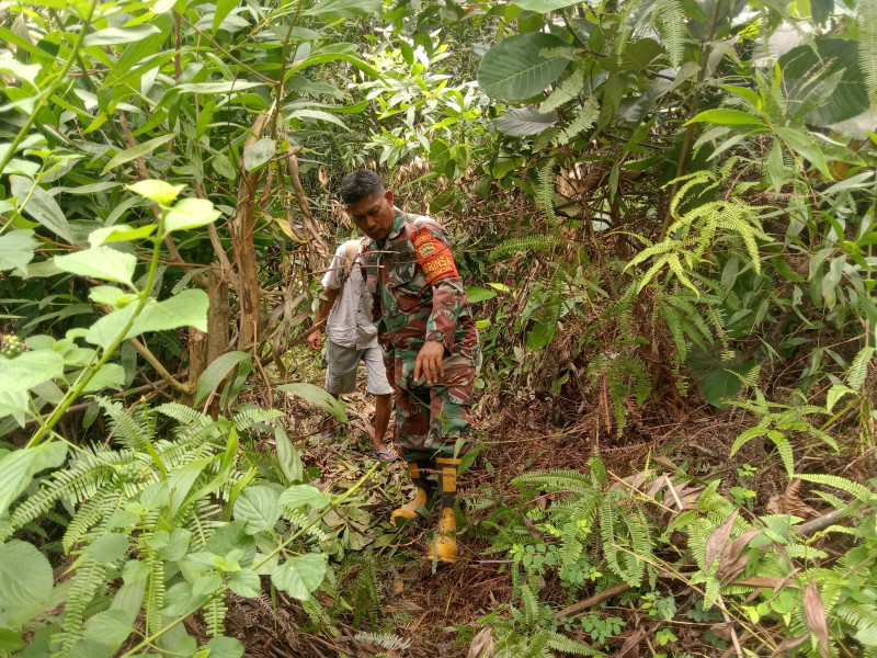Serka Suandi Laksanakan Sosialisasi dan Patroli Cegah Karhutla