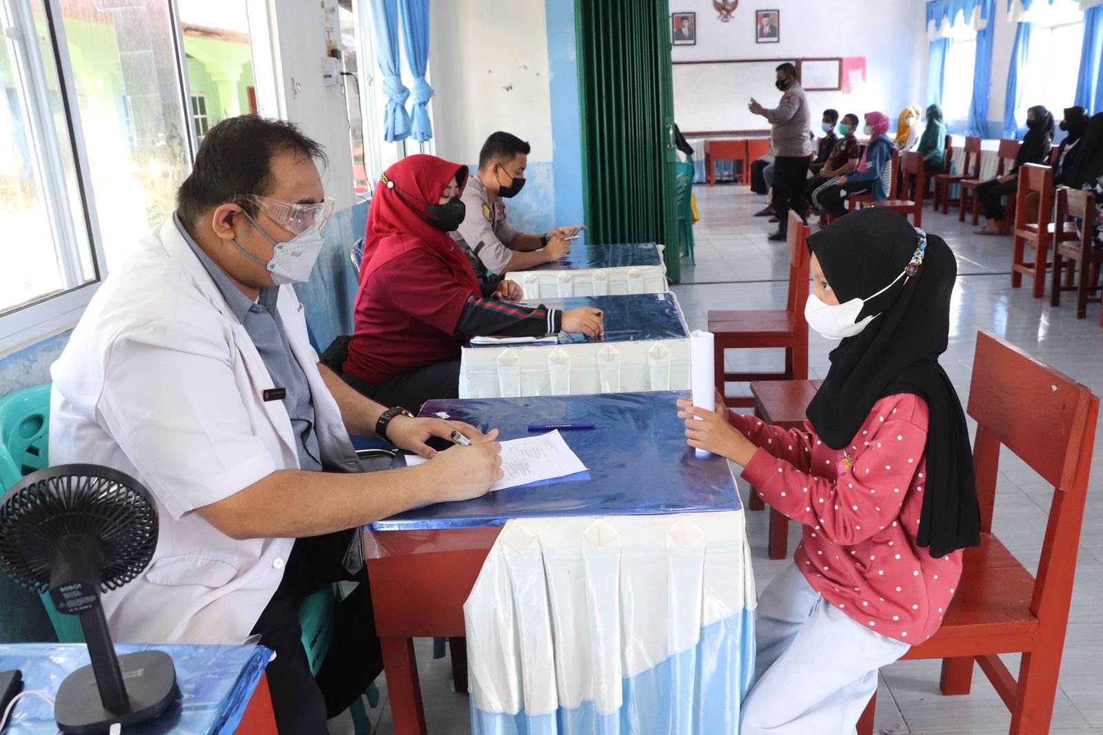 Kapolres Laksanakan Gerai Vaksin Presisi Polres Karimun Go To School