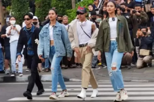 Heboh Bandit Jalanan Beraksi di Lokasi Citayam Fashion Week