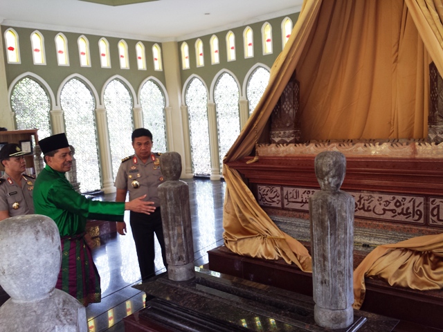 Irwasum Polri Kunjungi Istana Siak