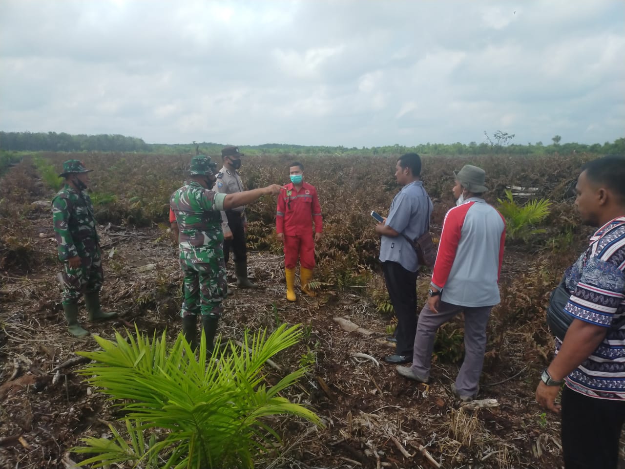 Serda Jum'at Himbau Masyarakat Jangan Buang Puntung Rokok Sembarangan