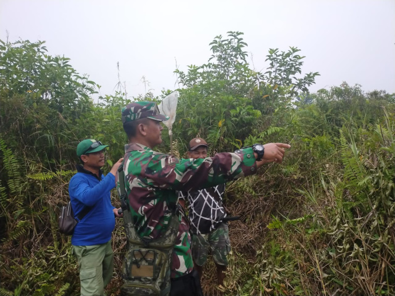 Mencegah Dampak Karhutla, Serda Iwan Sahputra Laksanakan Komsos
