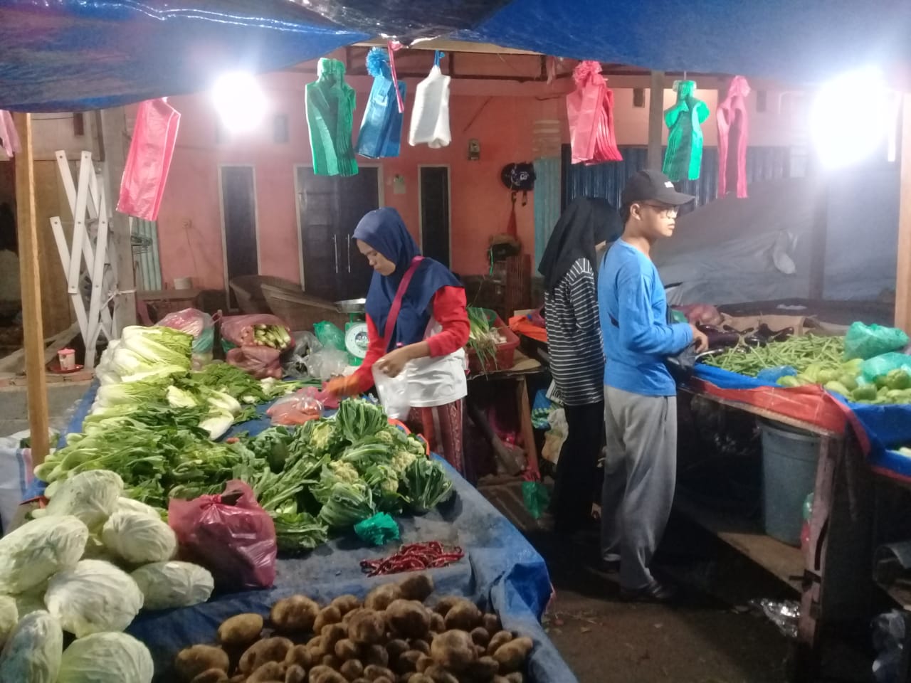 Cerita Pedagang Pasar Pagi Bundaran, Dumai