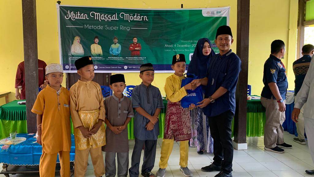 Kerjasama Dengan Laznas Provinsi Riau, Pemdes Pangkalan Nyirih Gelar Khitanan Modern