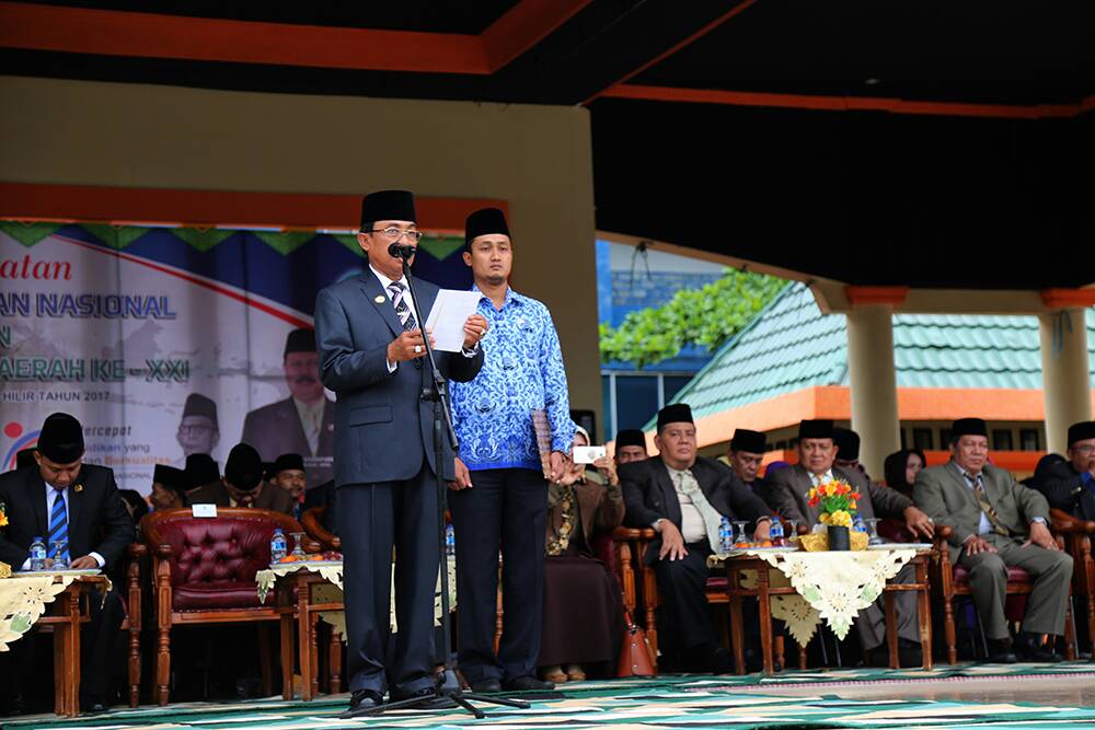 Pemkab Inhil Gelar Upacara Peringatan Hardiknas dan Hari Otonomi Daerah Ke-XXI Tahun 2017