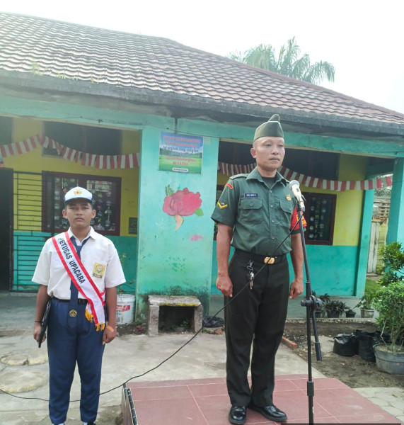 Jadi Inspektur Upacara, Serda M Andi Darmawan Pesankan Ini ke Pelajar