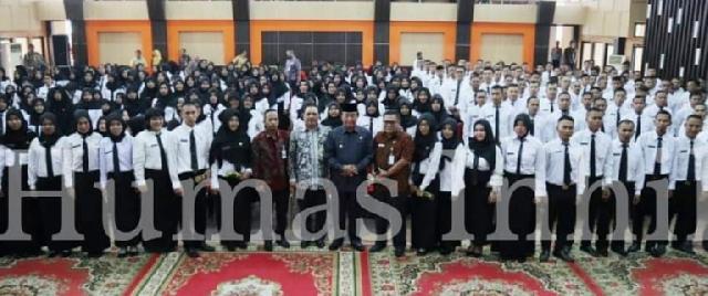 Bupati Inhil Serahkan SK Kepada 329 CPNS